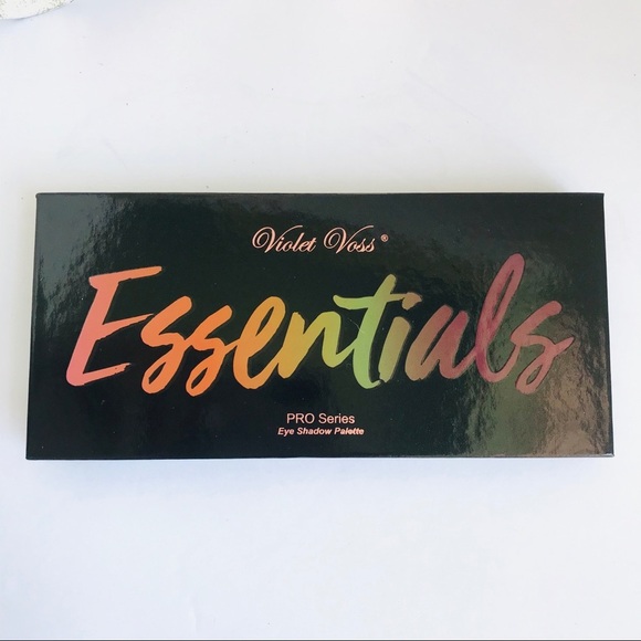 NEW Violet Voss Essentials Palette Pro Series - Picture 3 of 6